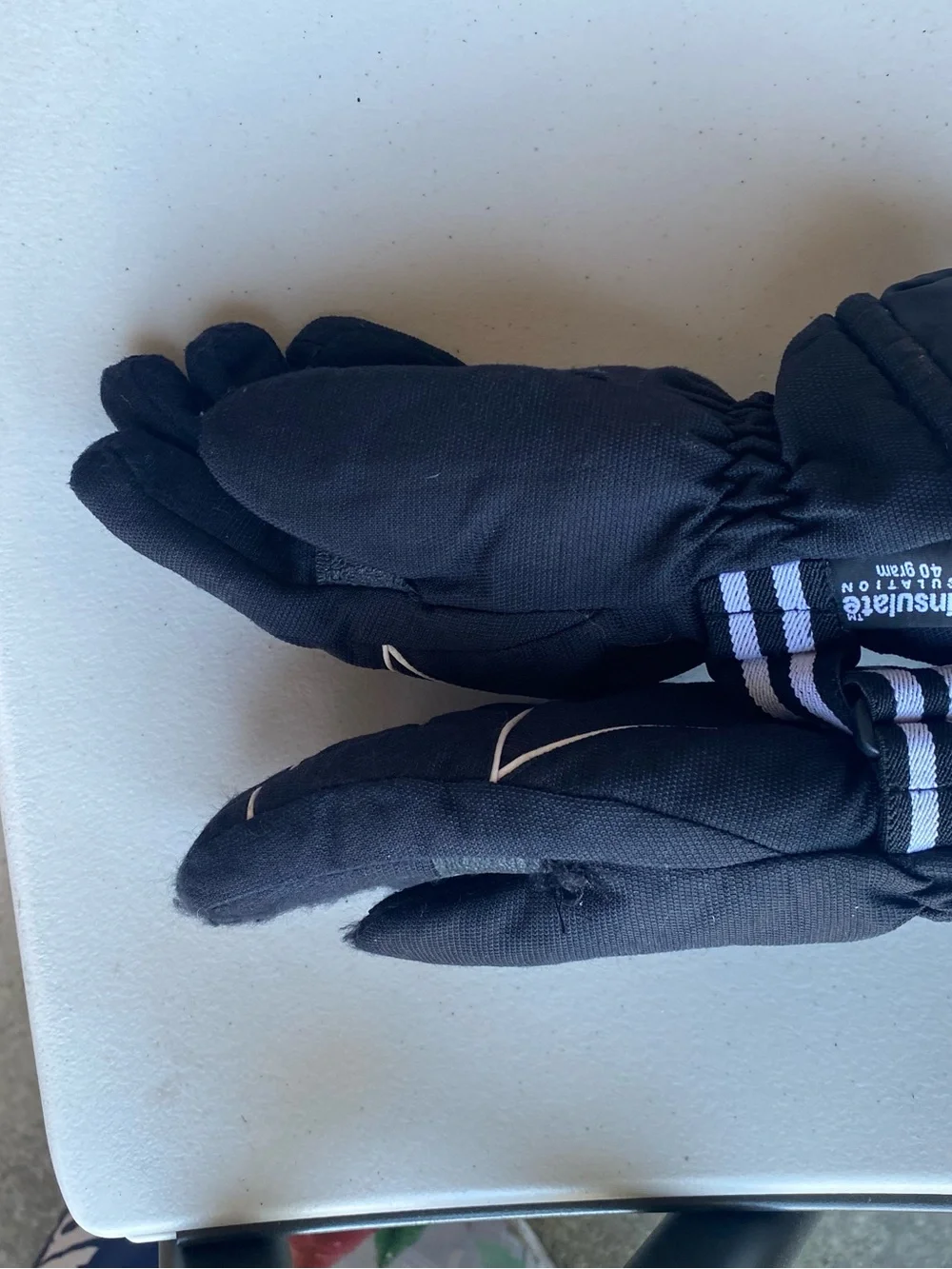 Black Insulated Kid’s Ski Mittens Gloves Size 4-7